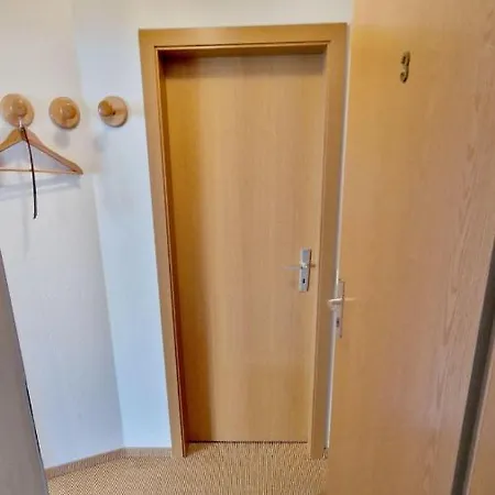 Haus-pole-poppenspaeler-i-whg-03 アパート